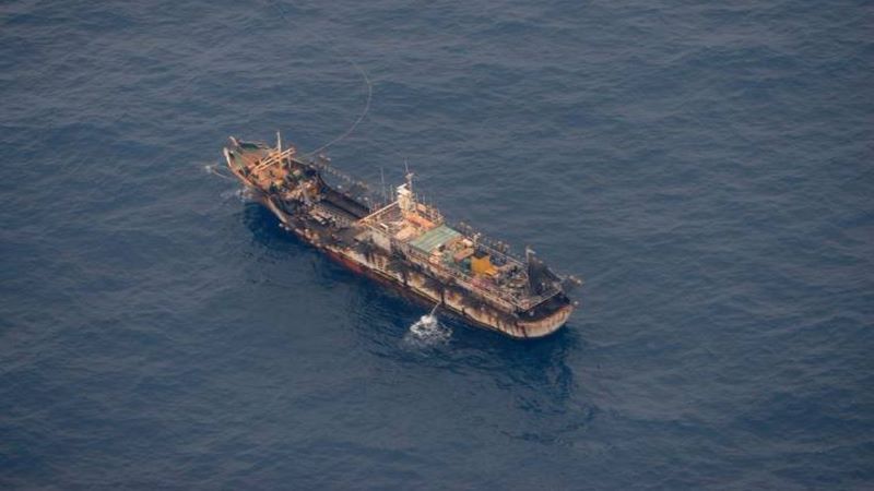 Perú vigila flota de 400 pesqueros frente a sus aguas territoriales