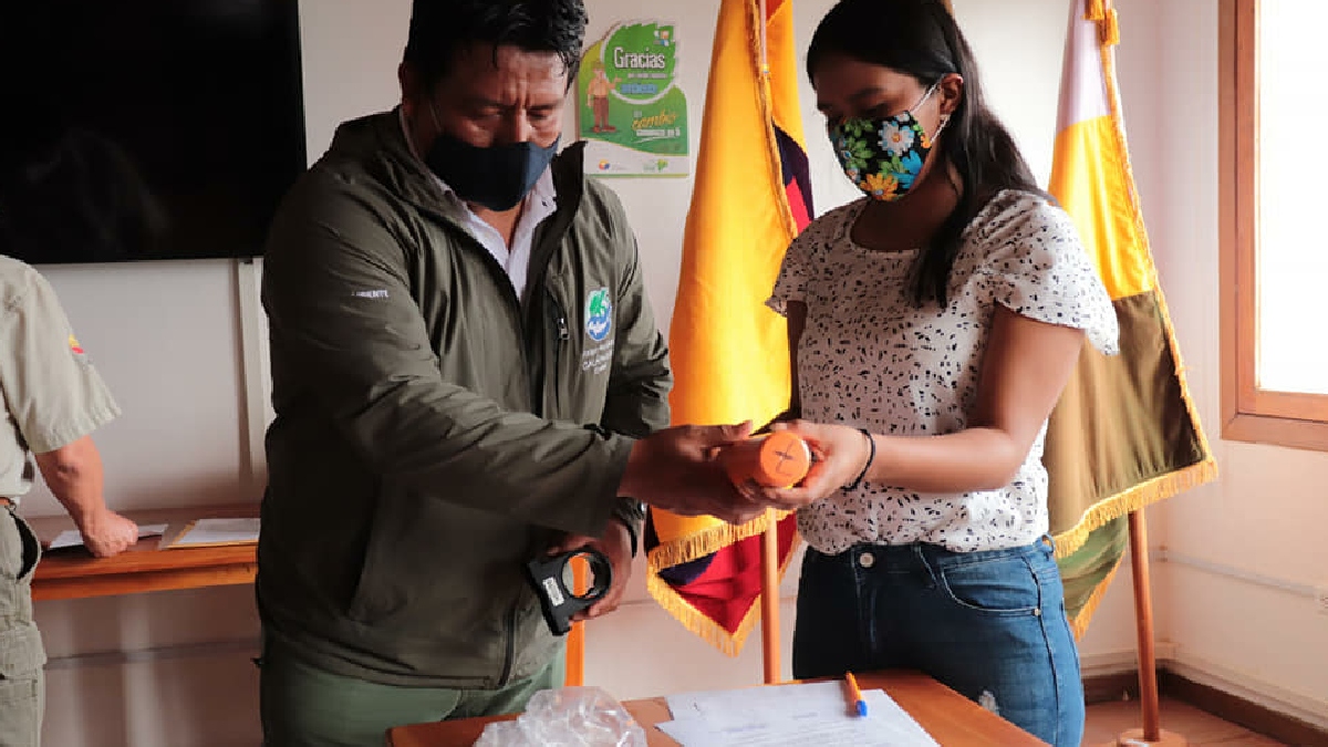 DPNG gestiona dispositivos de seguridad marítima de pescadores