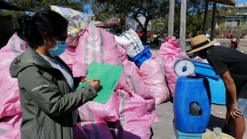 Limpieza costera unió a varios sectores en San Cristóbal