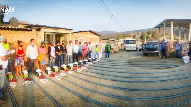 Gobierno Provincial  entrega materiales para la construcción de Unidades Productivas  dentro del proyecto “Fomento a la Producción Agropecuaria Campesina Familiar”.