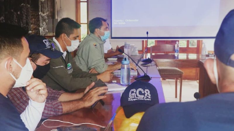 Las fases del proyecto de fibra óptica para Galápagos fueron analizadas