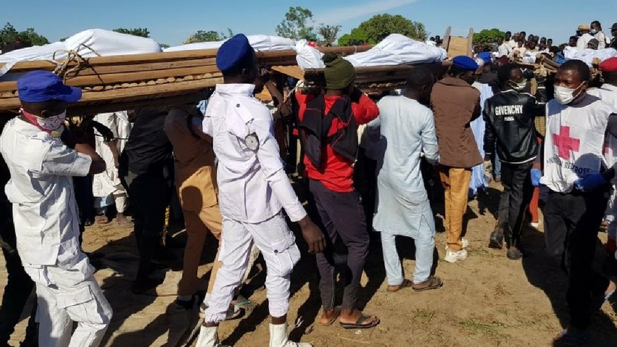 Un «demencial» ataque deja decenas de agricultores muertos