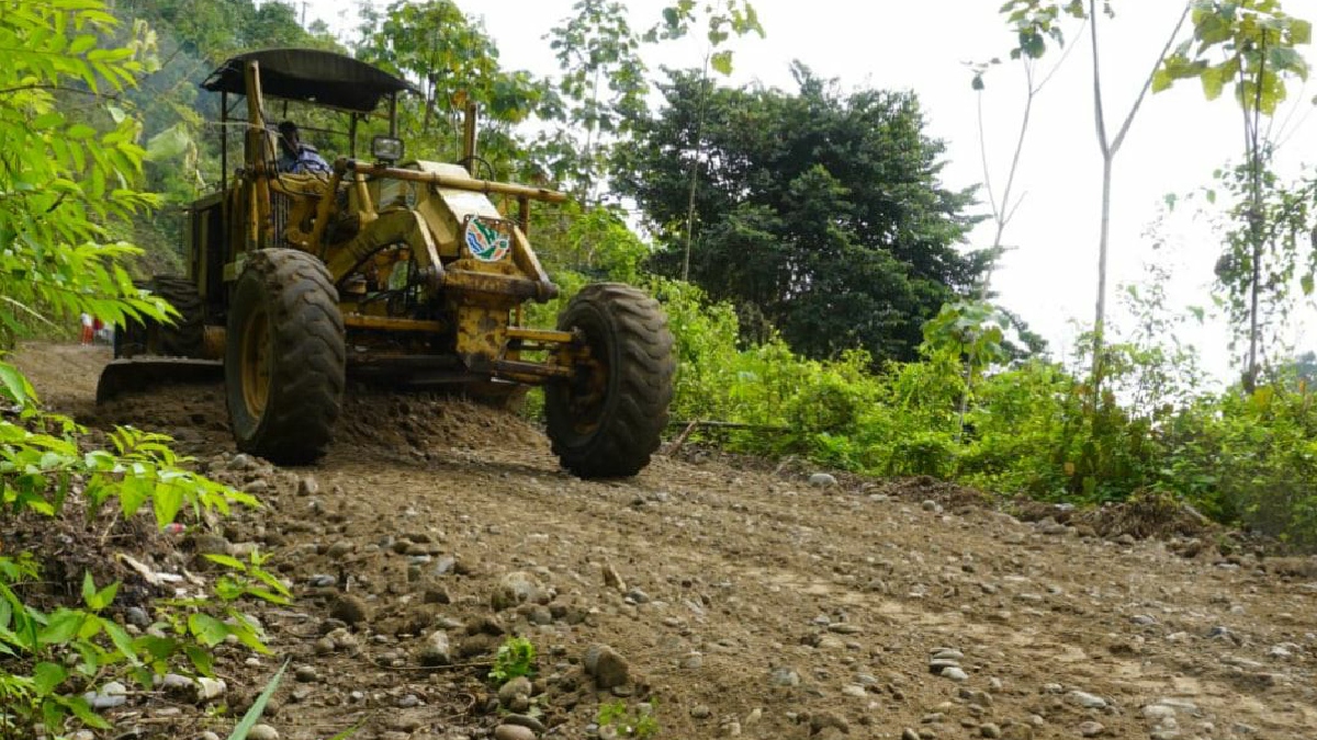 Inician trabajos en puntos críticos del cantón Esmeraldas