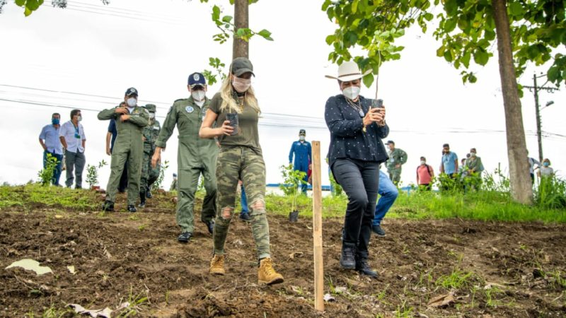 Prefectura del Guayas reforestará bosque en la Base Taura con 700 árboles