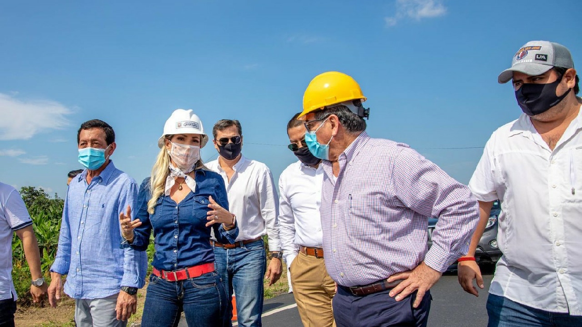 Prefecta apertura paso lateral de El Triunfo