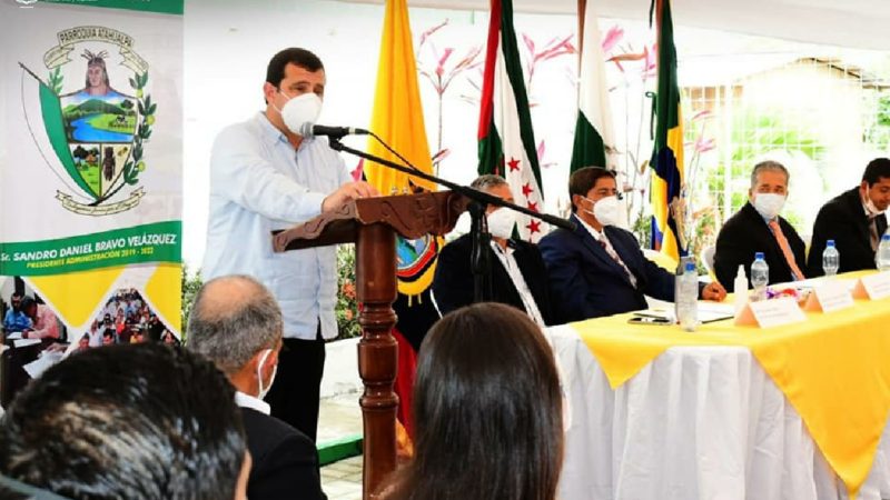 Prefecto ratifica compromiso de honor y amor con Atahualpa