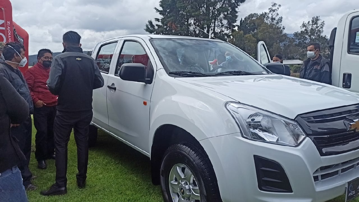 Productores agropecuarios de Chimborazo pueden acceder al Programa “Camioneta Popular”