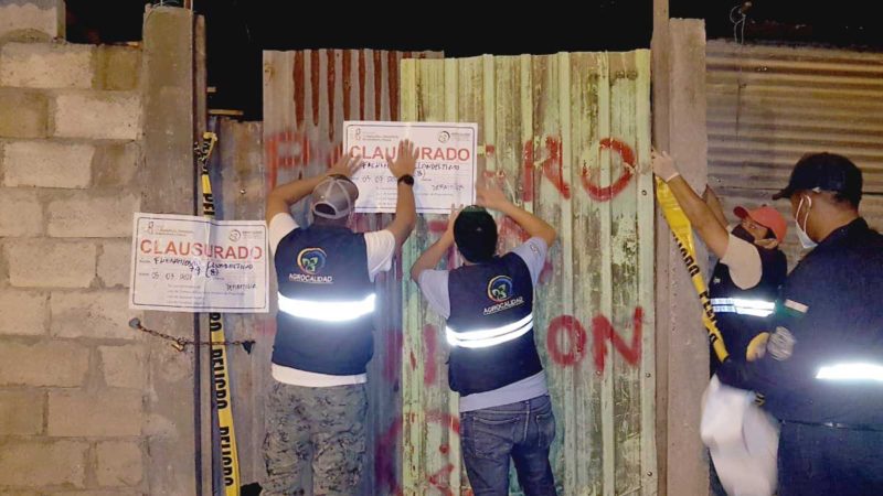 Agrocalidad clausura centro de faenamiento en Esmeraldas