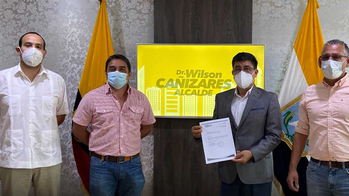 INIAP y la Alcaldía de Daule firman convenio de cooperación