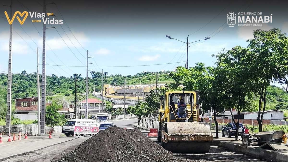 PREFECTO ANUNCIA INVERSIÓN DE 14 MILLONES PARA MÁS PUENTES Y VÍAS EN MANABÍ