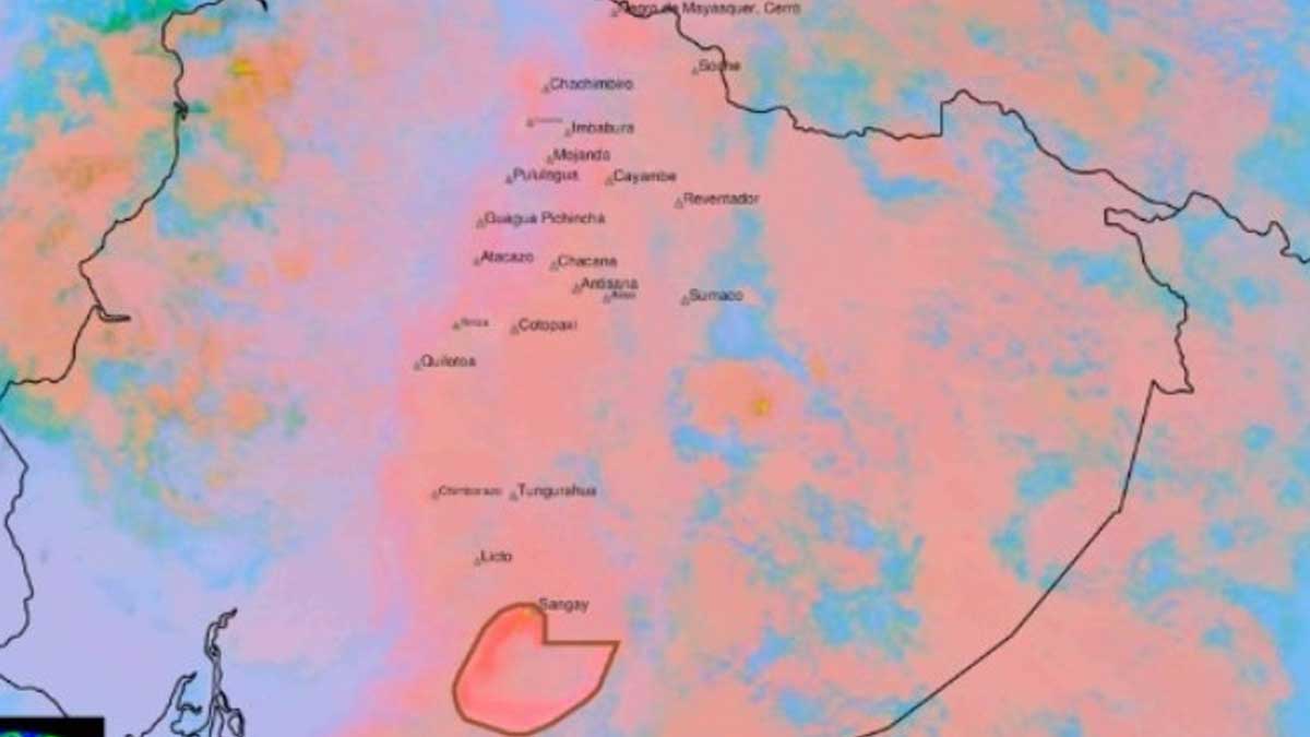 CENIZA DEL VOLCÁN SANGAY PODRÍA CAER EN TRES PROVINCIAS, ALERTA EL GEOFÍSICO