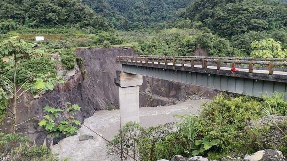 COLAPSA TRAMO DE PUENTE QUE CONDUCE HACIA TÚNEL DE HIDROELÉCTRICA COCA CODO SINCLAIR