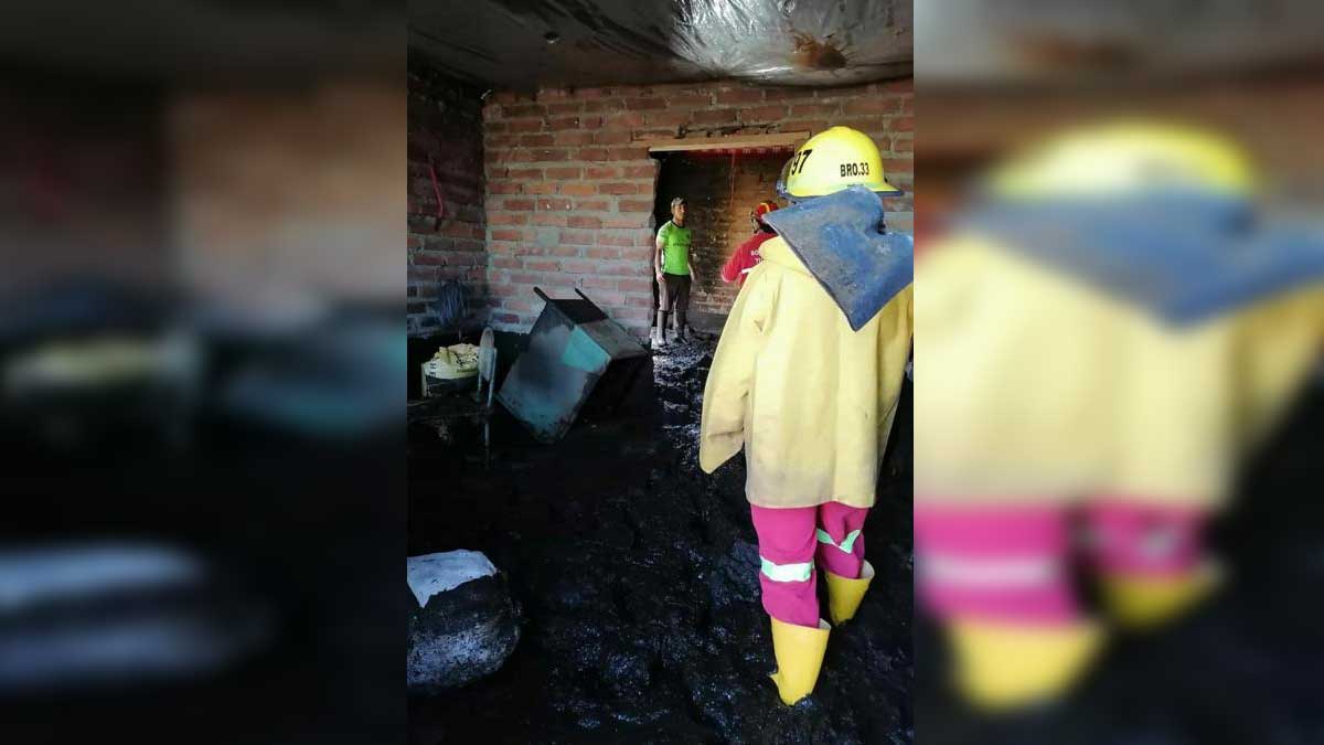FAMILIAS DE TULCÁN, EN CARCHI, FUERON EVACUADAS PORQUE SUS CASAS SE INUNDARON