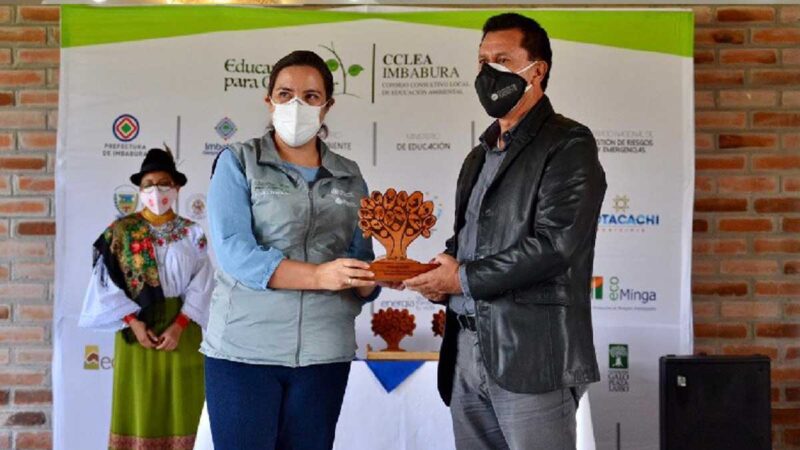 MINISTERIO DE AMBIENTE RECONOCE A GUERREROS AMBIENTALES