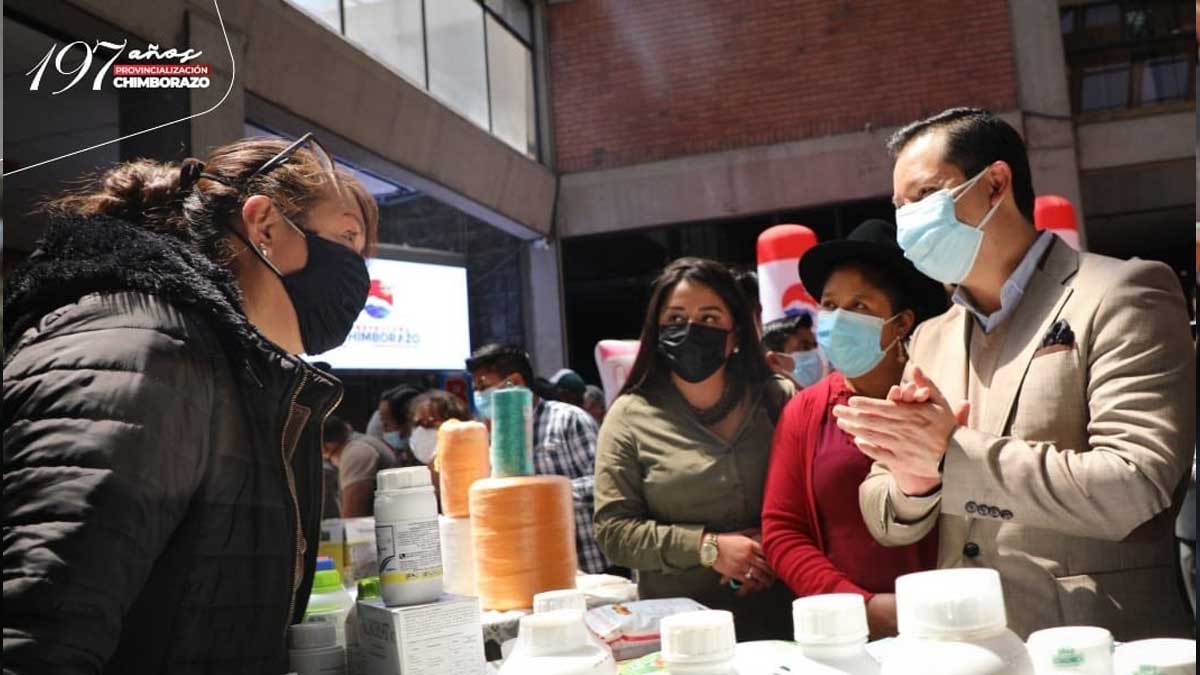 Prefectura apoya el desarrollo y sustentabilidad de organizaciones productivas