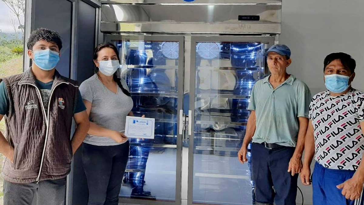 Fundación Heifer entrega frigoríficos a organizaciones lecheras