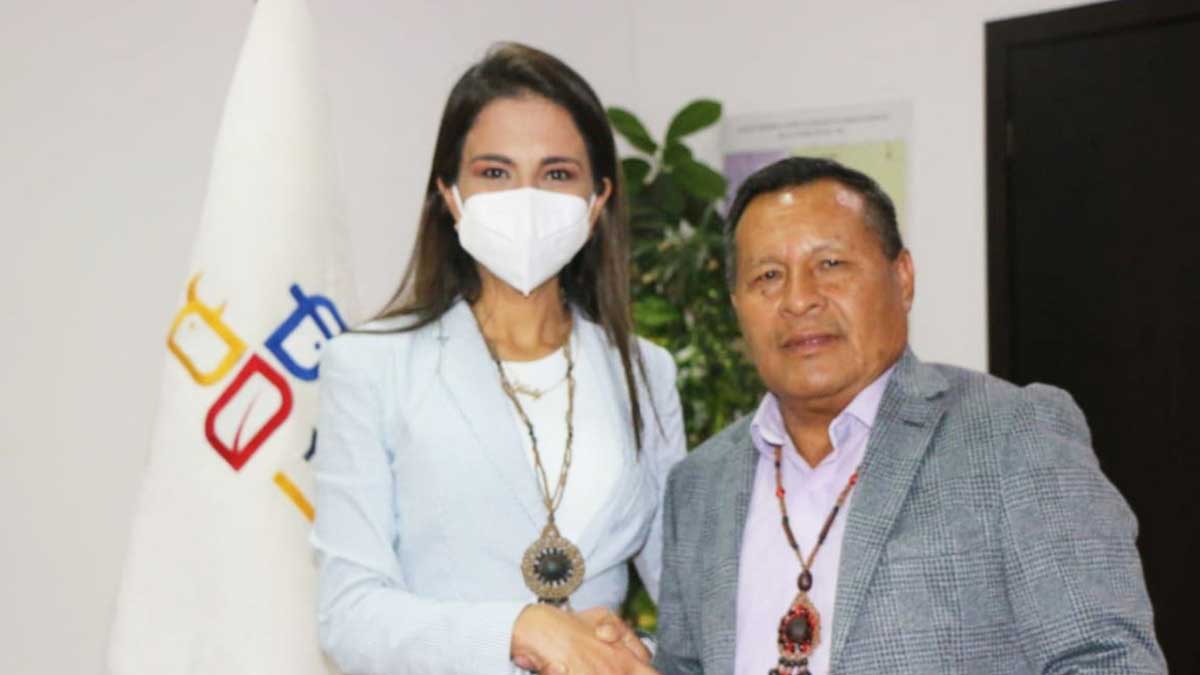 Prefecto mantiene reunión con Ministra de Agricultura en favor de los productores