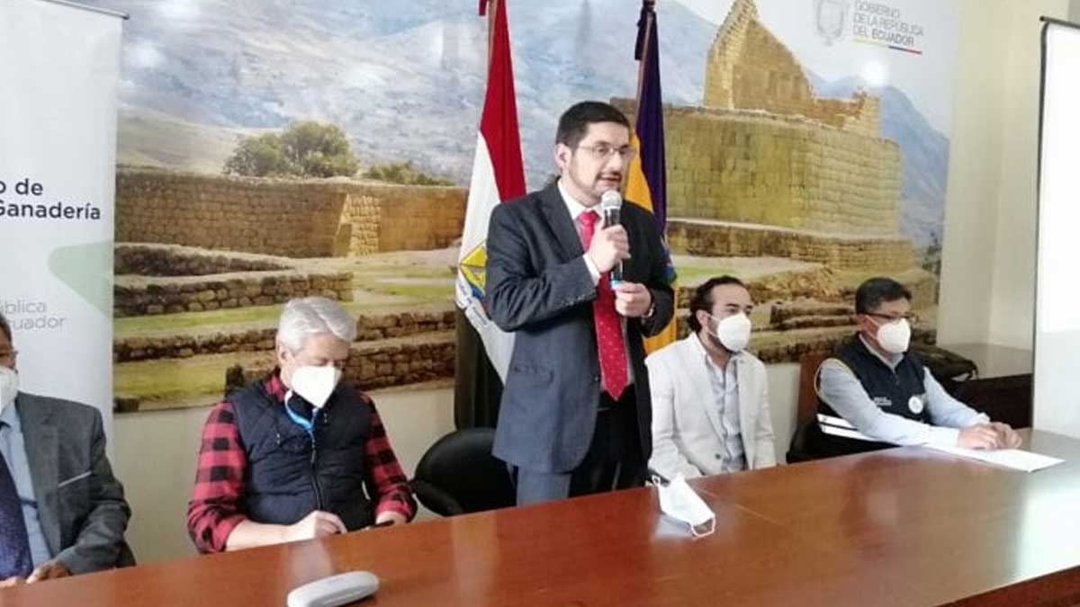 Autoridades y ganaderos integran un frente regional lechero