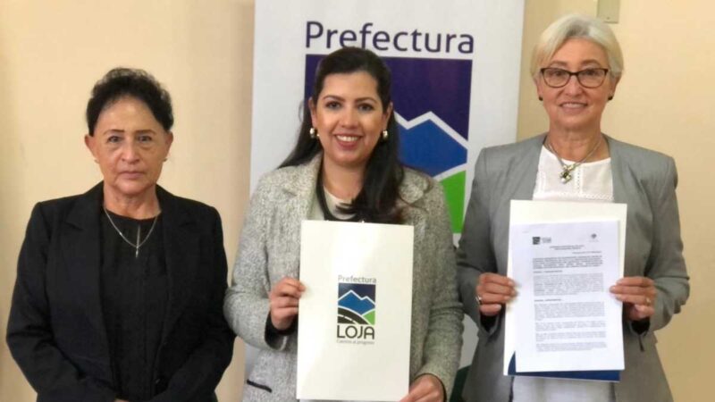 Convenios apoyan a la producción apícola y a usuarios del Centro El Ángel