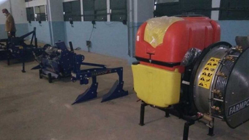 Introducen primeros tractores eléctricos para uso en la agricultura