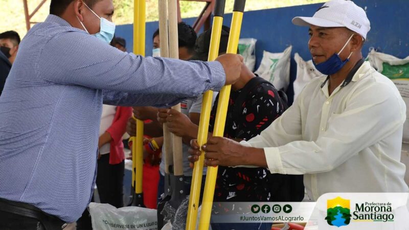Prefectura impulsa el desarrollo de la feria gastronómica, artesanal, productiva, en la parroquia asunción del cantón Sucúa