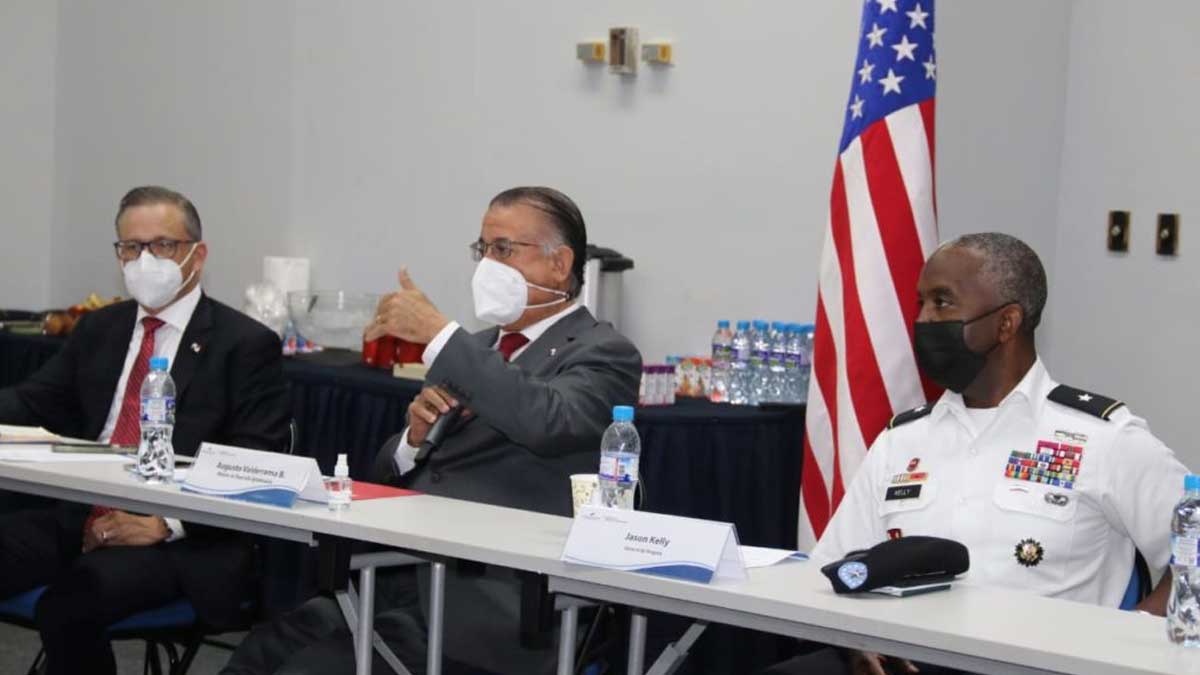 Ejército de Estados Unidos presenta programa de micro reservorios de agua para comunidades rurales panameñas