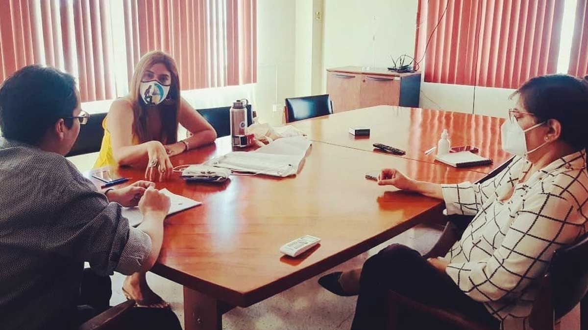 IPIAP firma convenio con Amiguitos del Océano