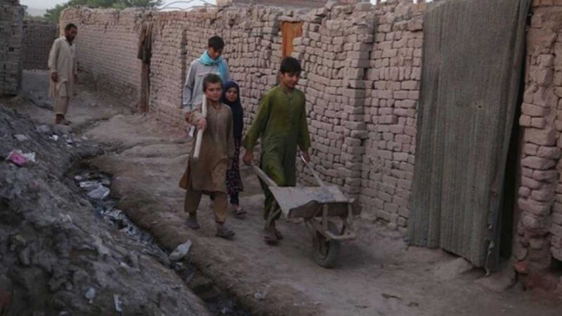 Millones de niños del sur de Asia están en riesgo por la crisis climática