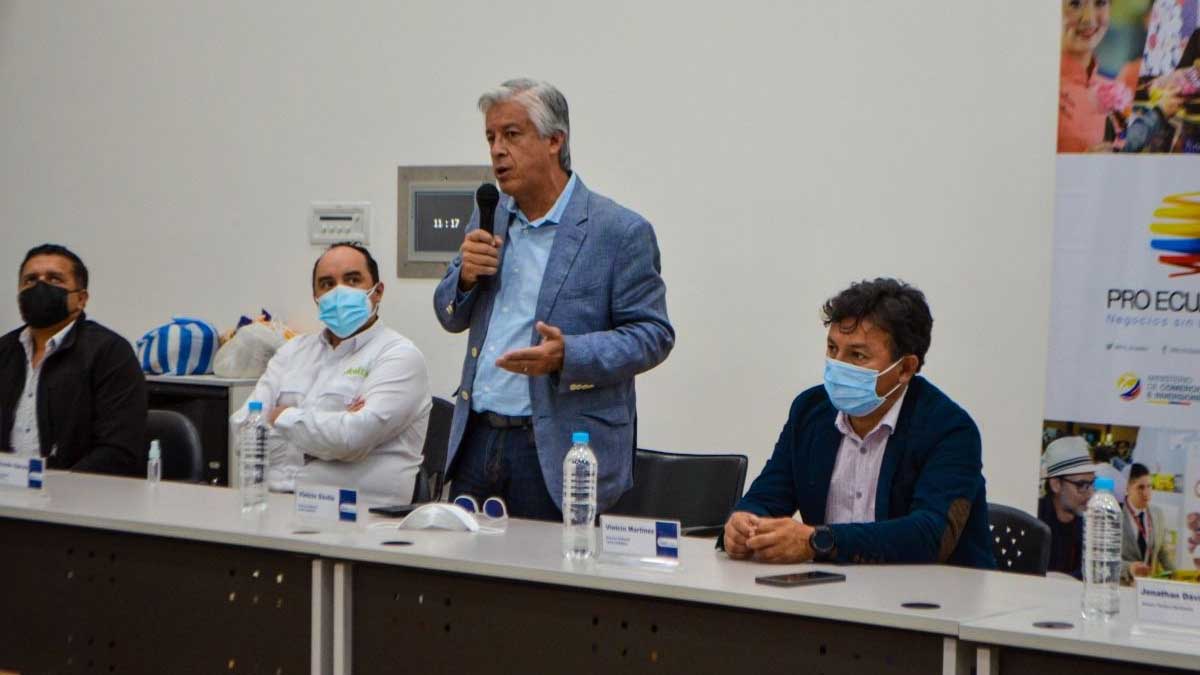 Ministerio de Producción y Anecafé dieron a conocer reglamento para participar en concurso Taza Dorada