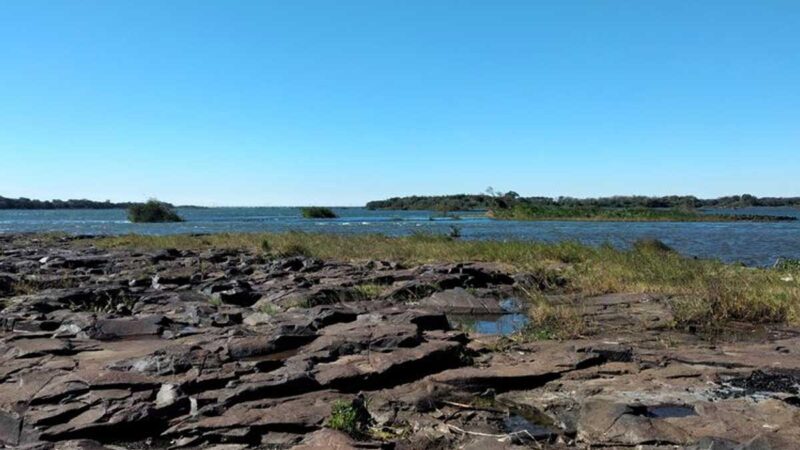 Situación crítica del río Paraná, se mantiene en Ayolas