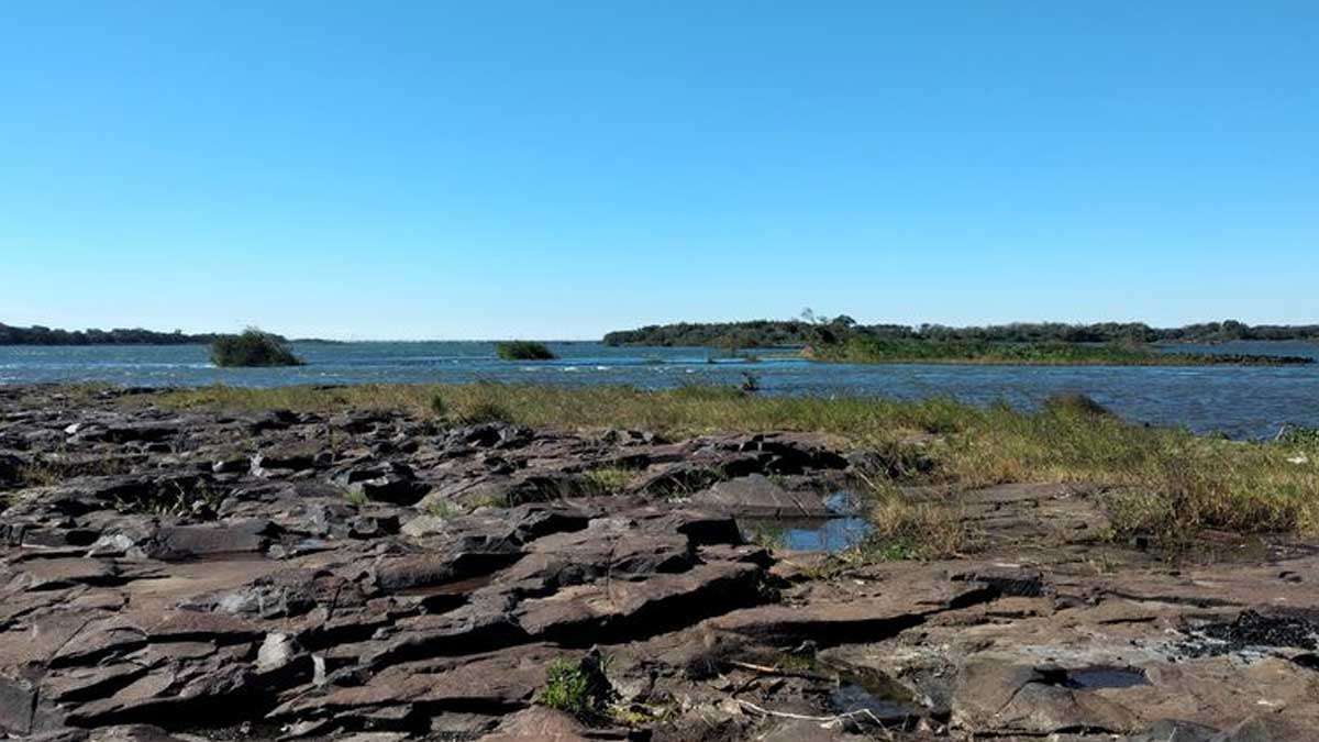 Situación crítica del río Paraná, se mantiene en Ayolas
