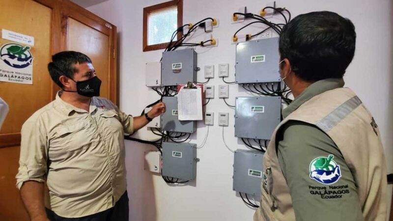 Los centros de crianza de tortugas fueron ampliados en Galápagos