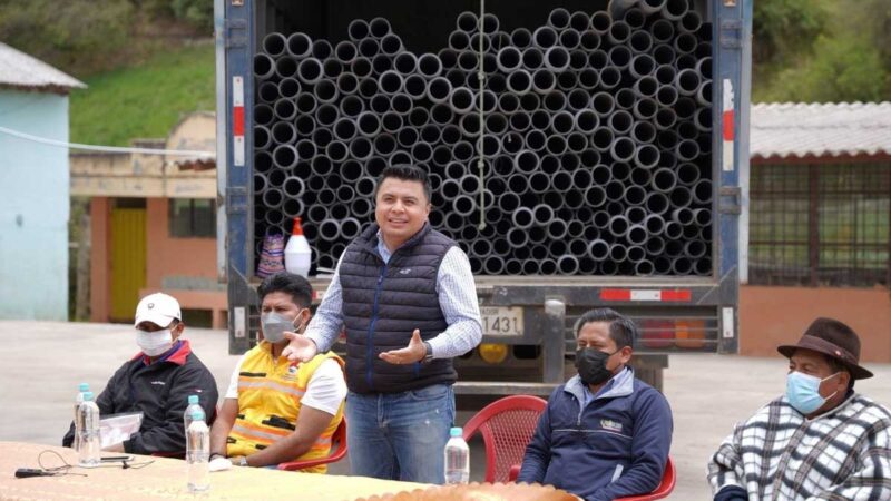 Trabaja para mejorar las condiciones de los chimboracenses