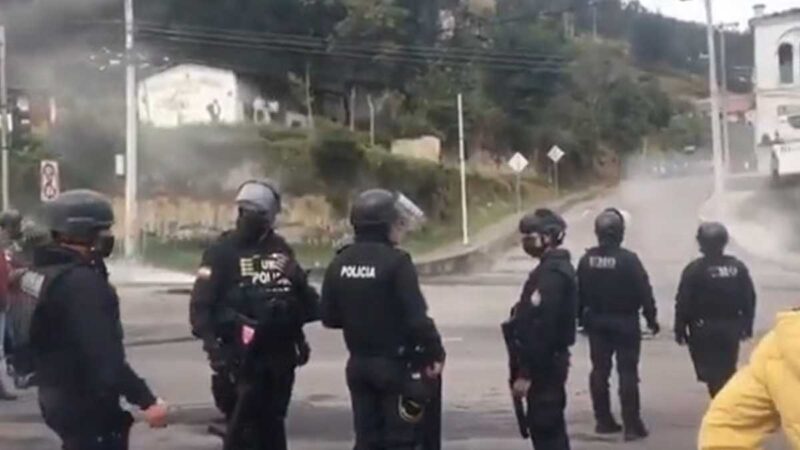 Vías amanecieron bloqueadas por manifestantes