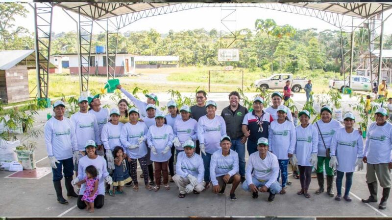 Entregamos Kits de establecimiento, mantenimiento y especies de Bambú a 106 familias del cantón Arajuno y Mera.