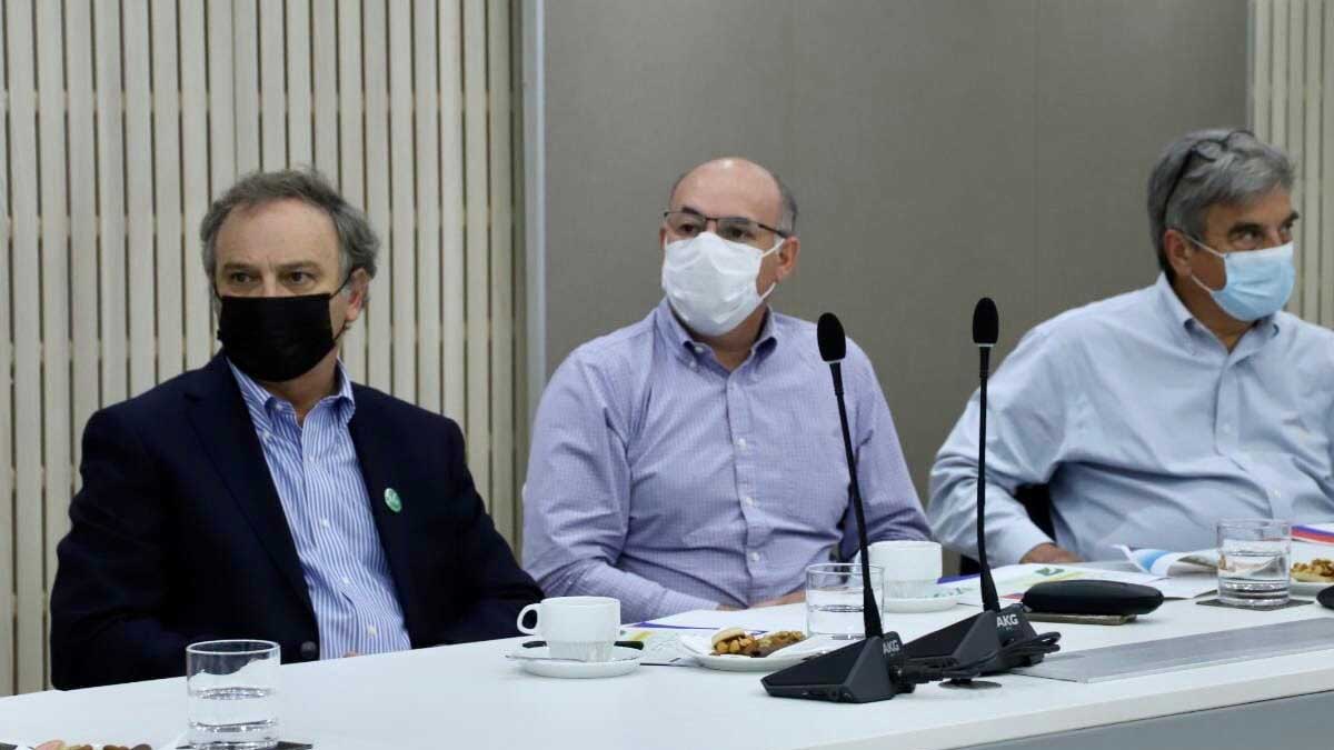 Ministros de Agricultura y del Trabajo y Previsión Social presentan nuevas herramientas de la plataforma “Súmate al Agro” para apoyar en la escasez de mano de obra en sector agrícola