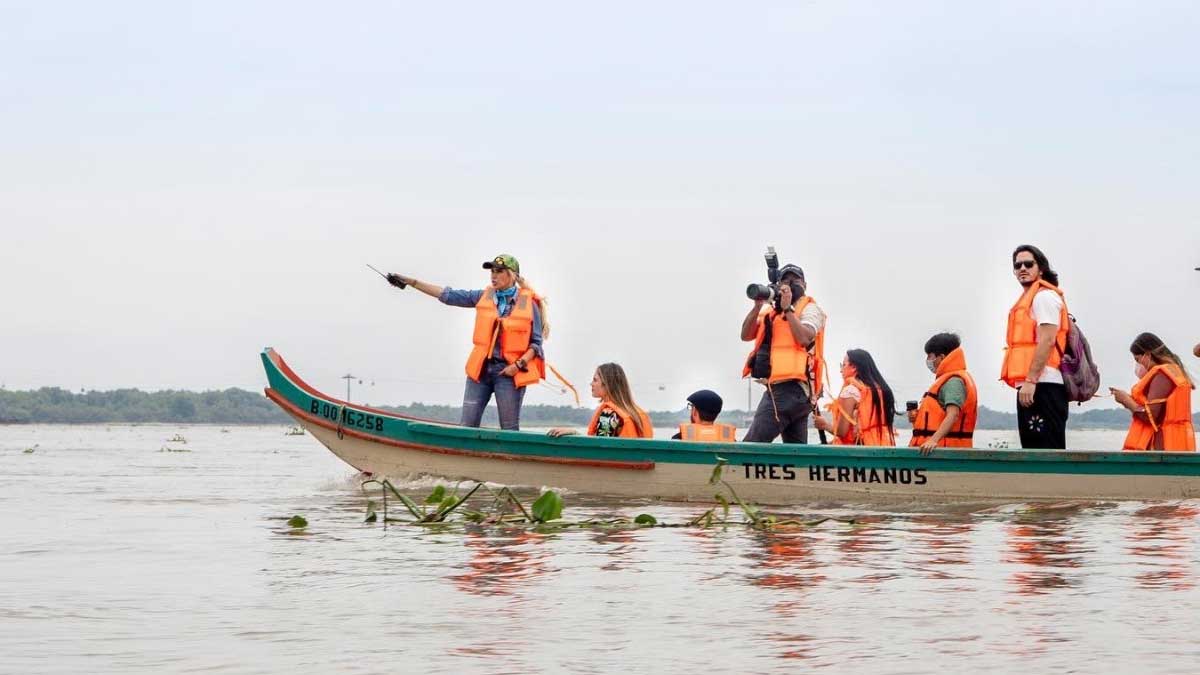¡El dragado va porque va! Comunicadores constatan la magnitud del problema del sedimento que está afectando el río Guayas