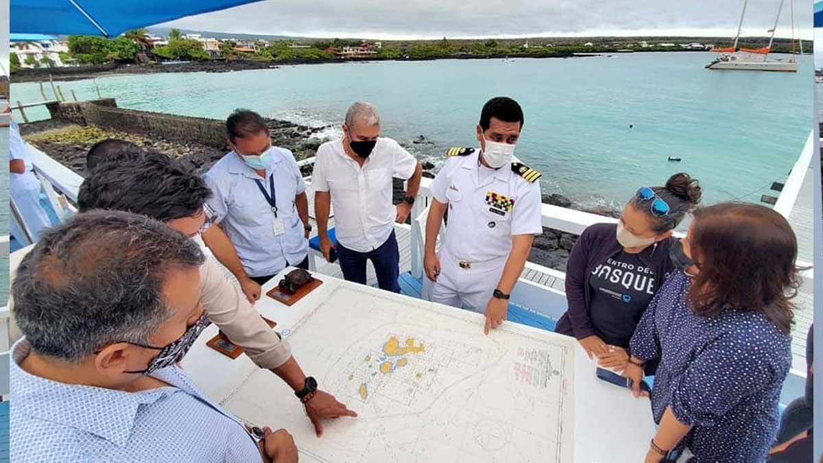 DPNG recibe carta náutica IOA 20 “Archipiélago de Galápagos”