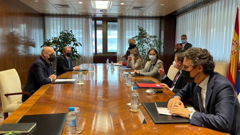 Gobierno valora que EE. UU. acepte el informe de la OMC sobre los aranceles a la aceituna negra española y espera una rápida solución al conflicto