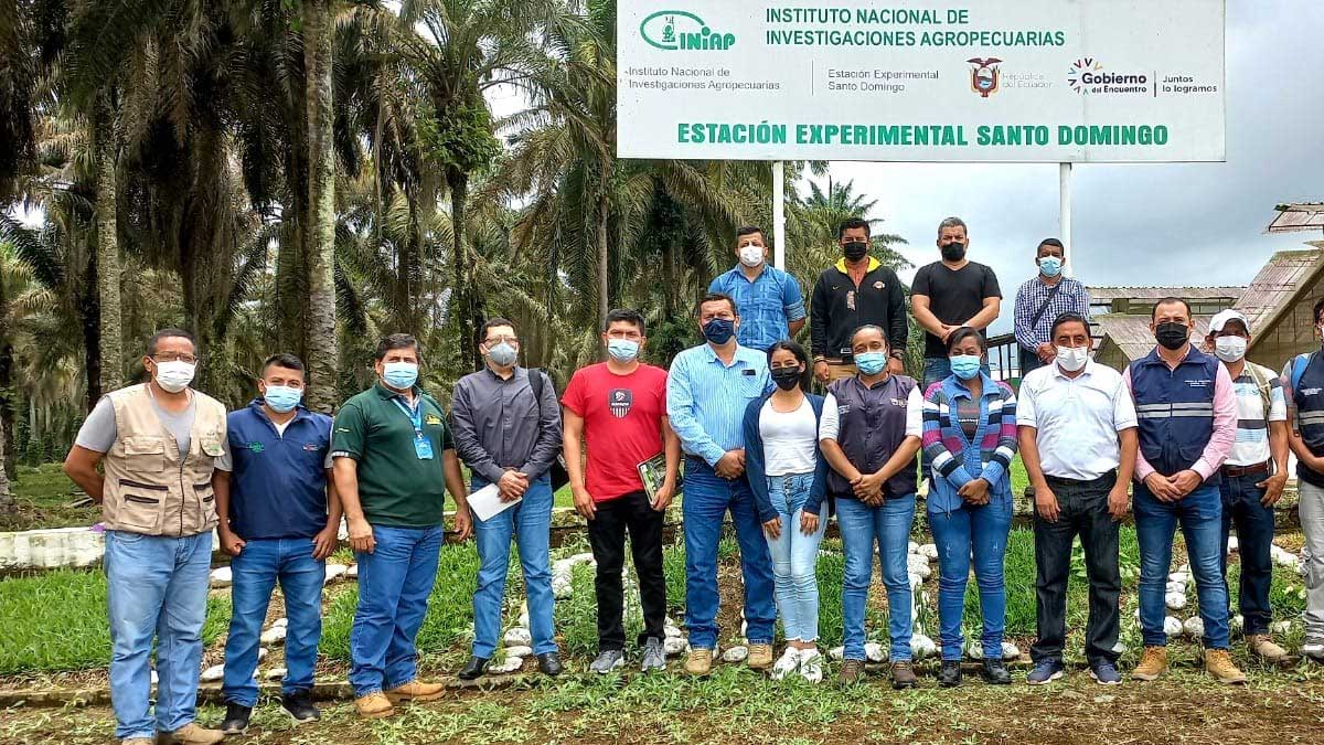 INIAP y ASOGAN S.D. culminan con éxito la Escuela de Semilleristas de Maíz