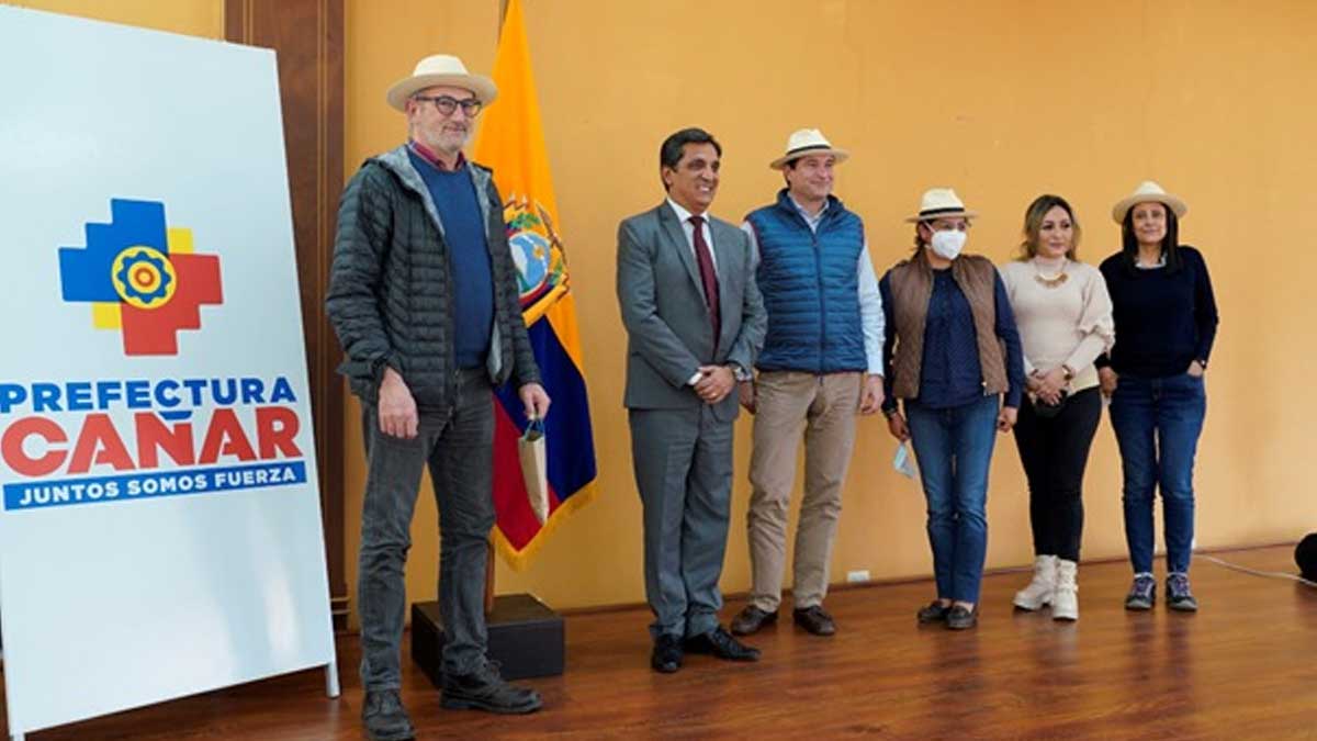 Prefecto Bayron Pacheco se reunió con la delegación del Fondo Internacional de Desarrollo Agrícola – FIDA