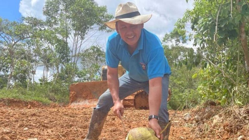 Trabajamos arduamente en el mejoramiento de vías.