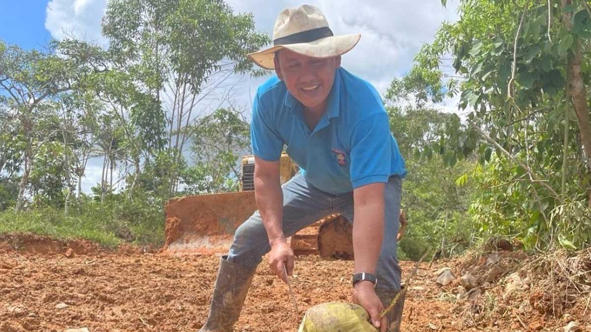 Trabajamos arduamente en el mejoramiento de vías.
