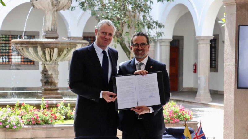 Ecuador y Reino Unido fortalecen la conservación de la Amazonía