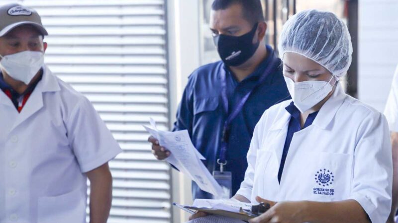 Mag y defensoría del consumidor determinan que algunos comerciantes manipularon el precio de lácteos