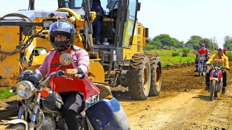 Trabaja en beneficio del sector agricultor