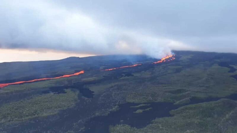 Sobrevuelo evidencia que la actividad volcánica de Wolf se mantiene