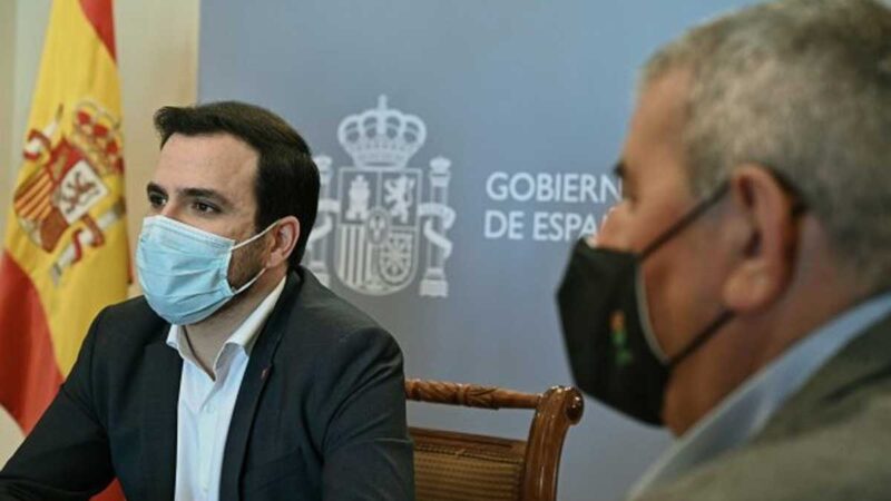 UPA le pide a Garzón sacar a la ganadería familiar del debate sobre las “macrogranjas”