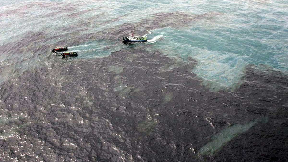Un depósito marino causa un derrame de 20 toneladas de petróleo en Tailandia