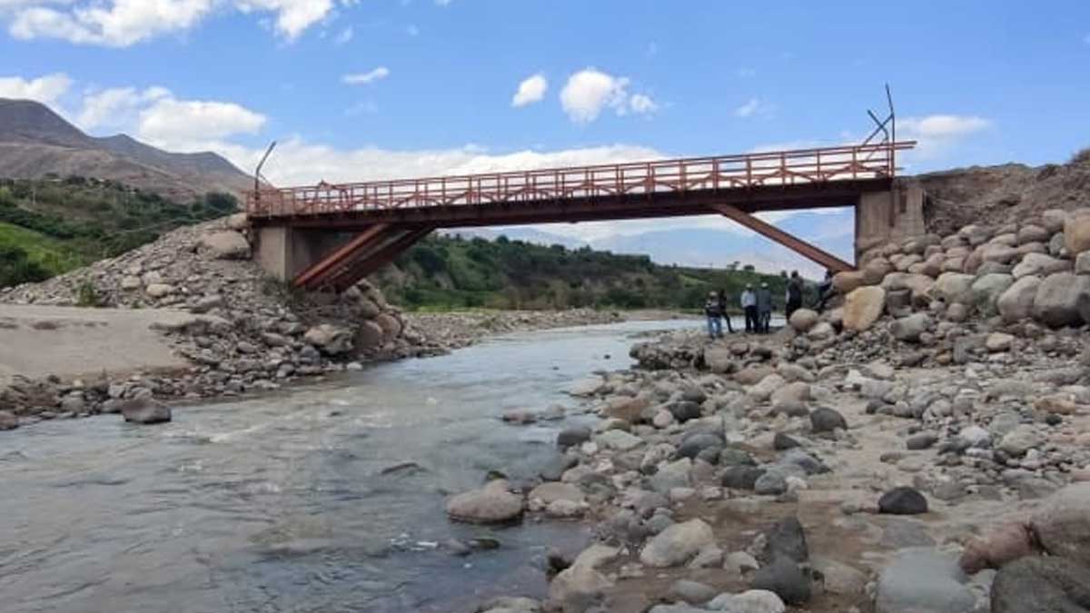 PREFECTURA DEL AZUAY AVANZA CON LOS ESTUDIOS PARA LA CONSTRUCCIÓN DEL PUENTE SOBRE EL RÍO RIRCAY EN SANTA ISABEL